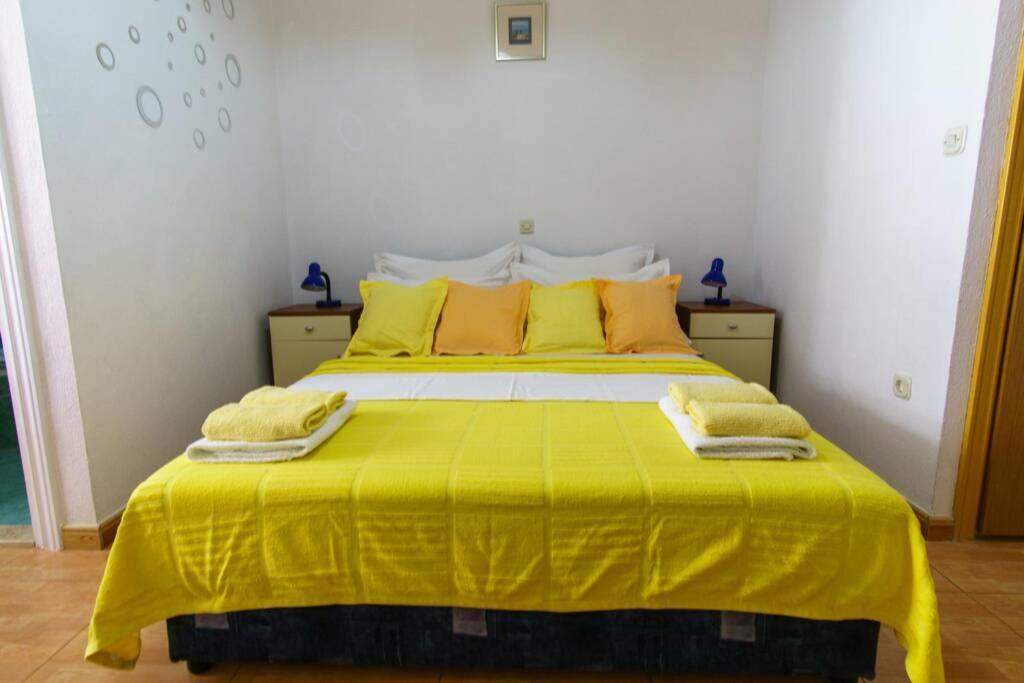 Lovely Studio Apartment For 2 Free Private Parking Makarska Eksteriør bilde